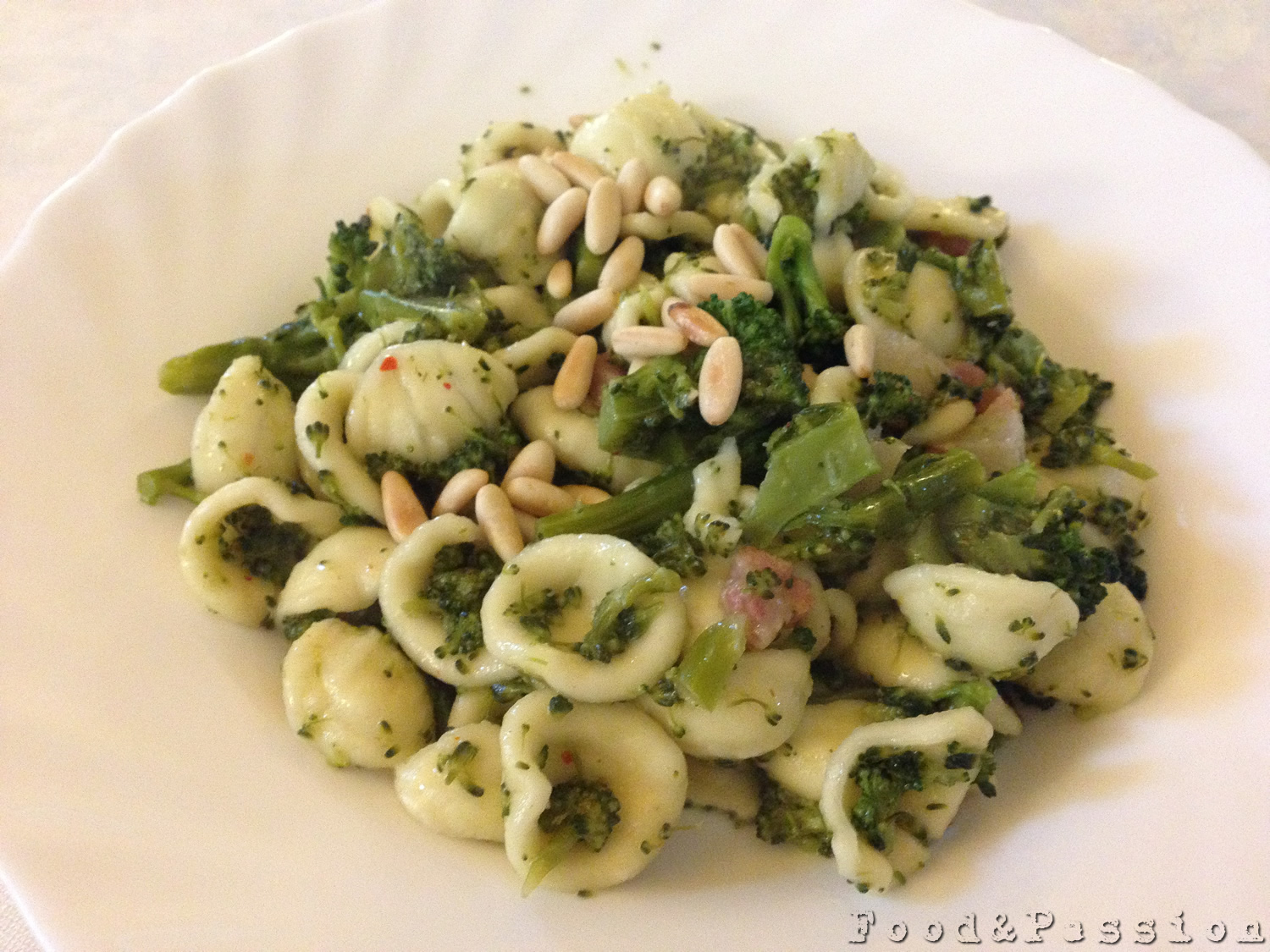 orecchiette con broccoli