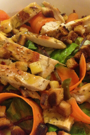 Insalata mista con pollo grigliato