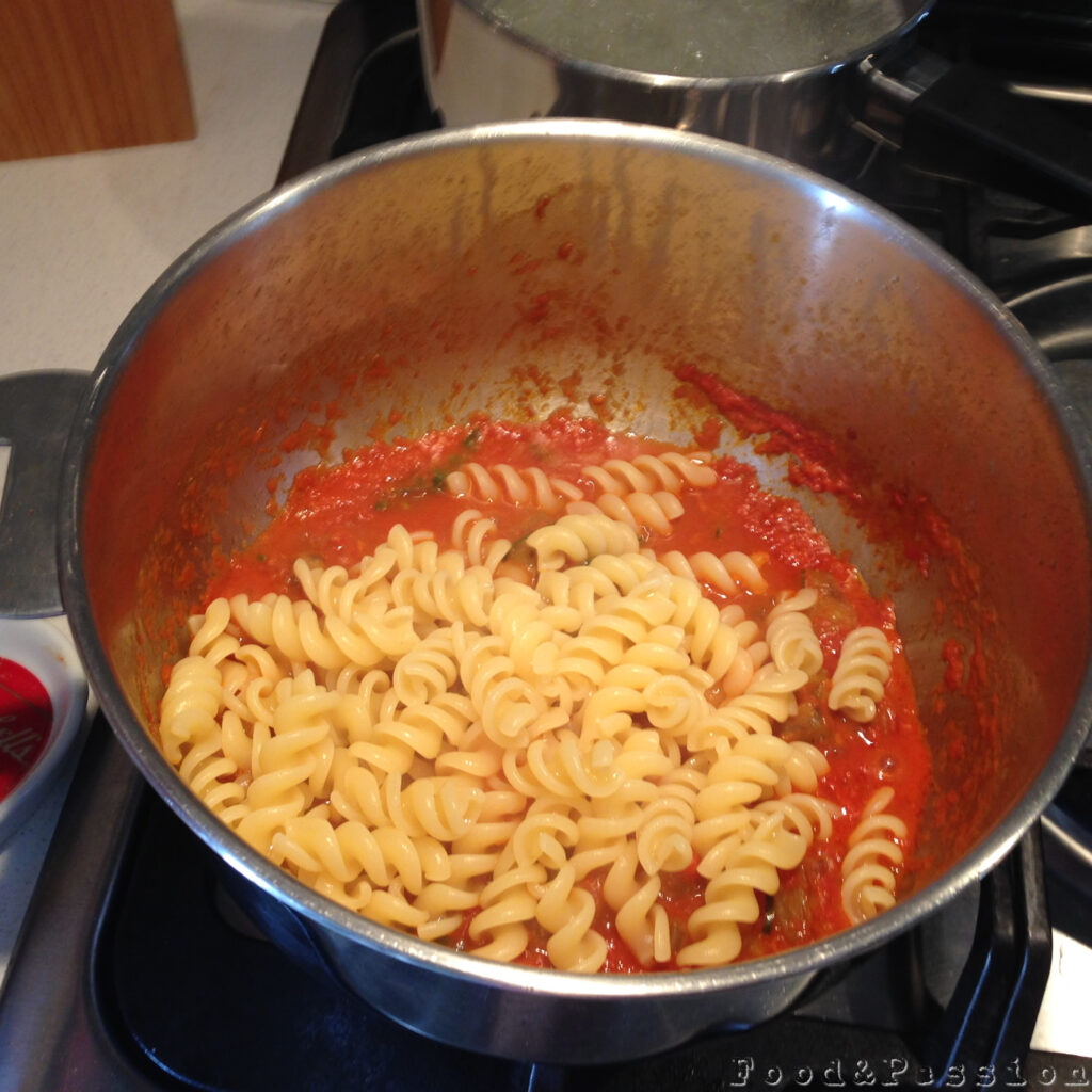 Fusilli melanzane e pomodoro