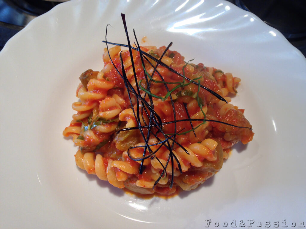 Fusilli melanzane e pomodoro