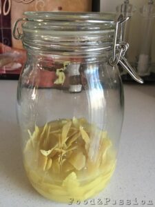 Preparazione Limoncello