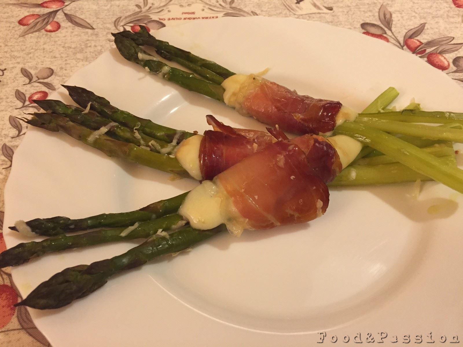 Asparagi con speck e scamorza affumicata 6