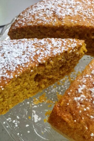 fetta di torta di carote